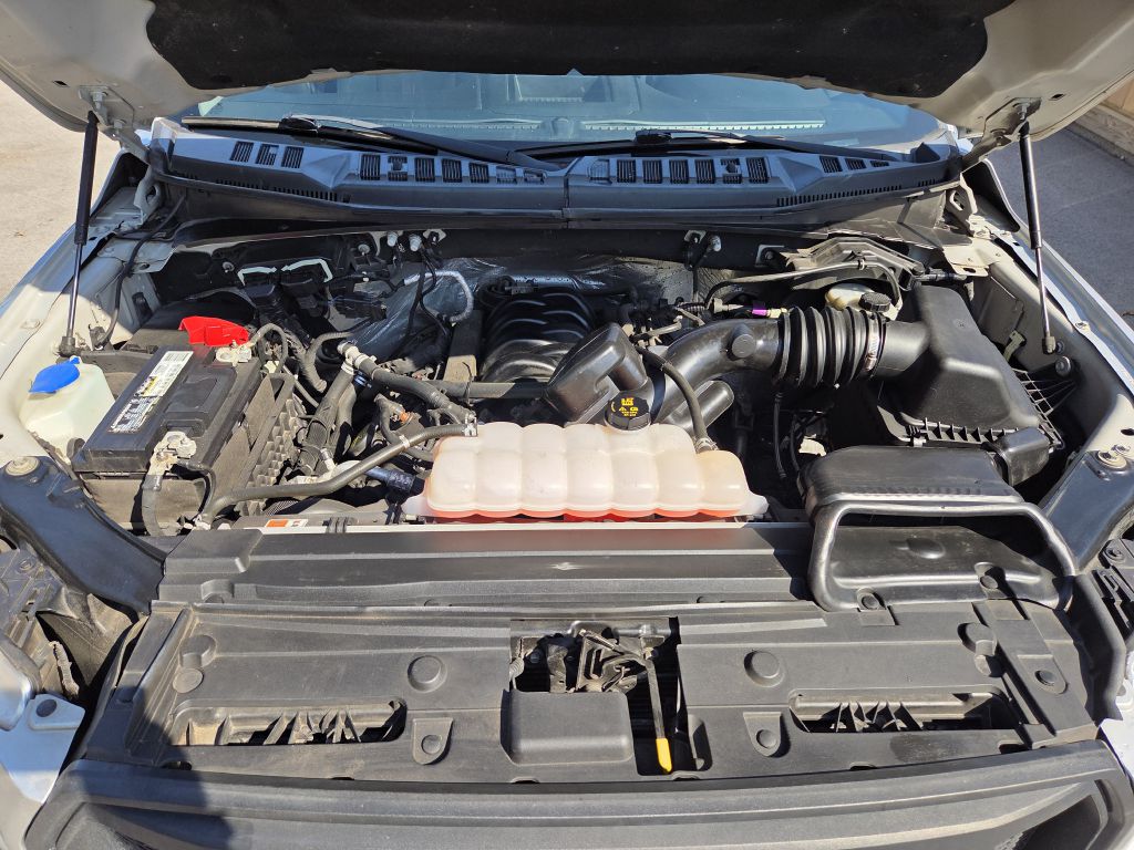 Photo 26 of this FORD F150