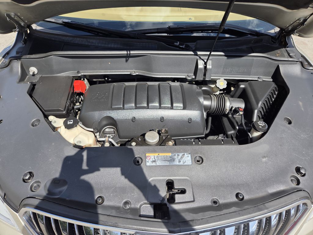 Photo 28 of this BUICK ENCLAVE