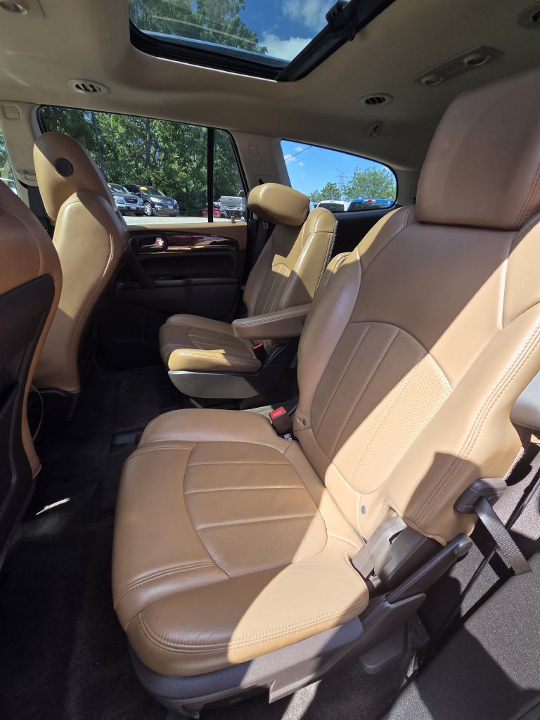 Photo 15 of this BUICK ENCLAVE