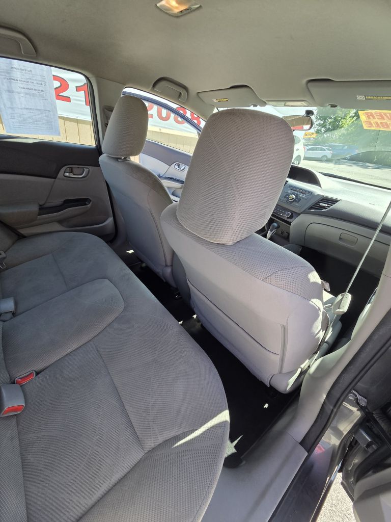 Photo 17 of this HONDA CIVIC