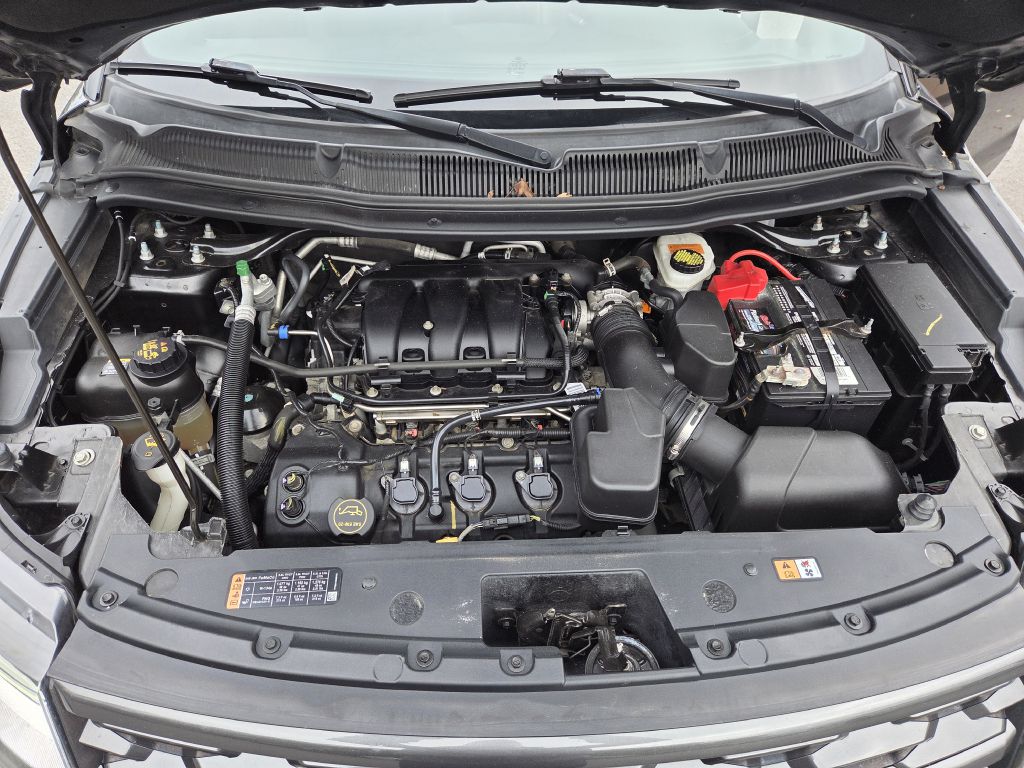 Photo 29 of this FORD EXPLORER