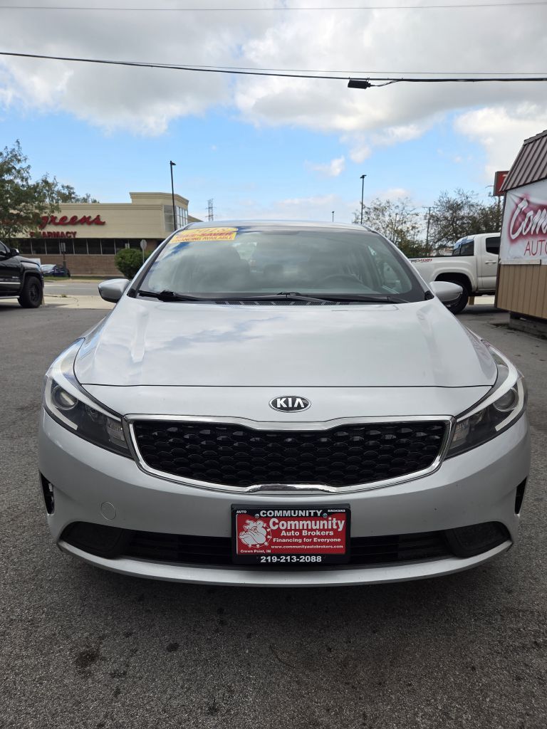 Photo 2 of this KIA FORTE