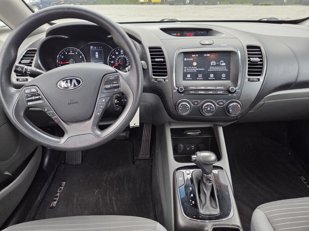 Photo 21 of this KIA FORTE