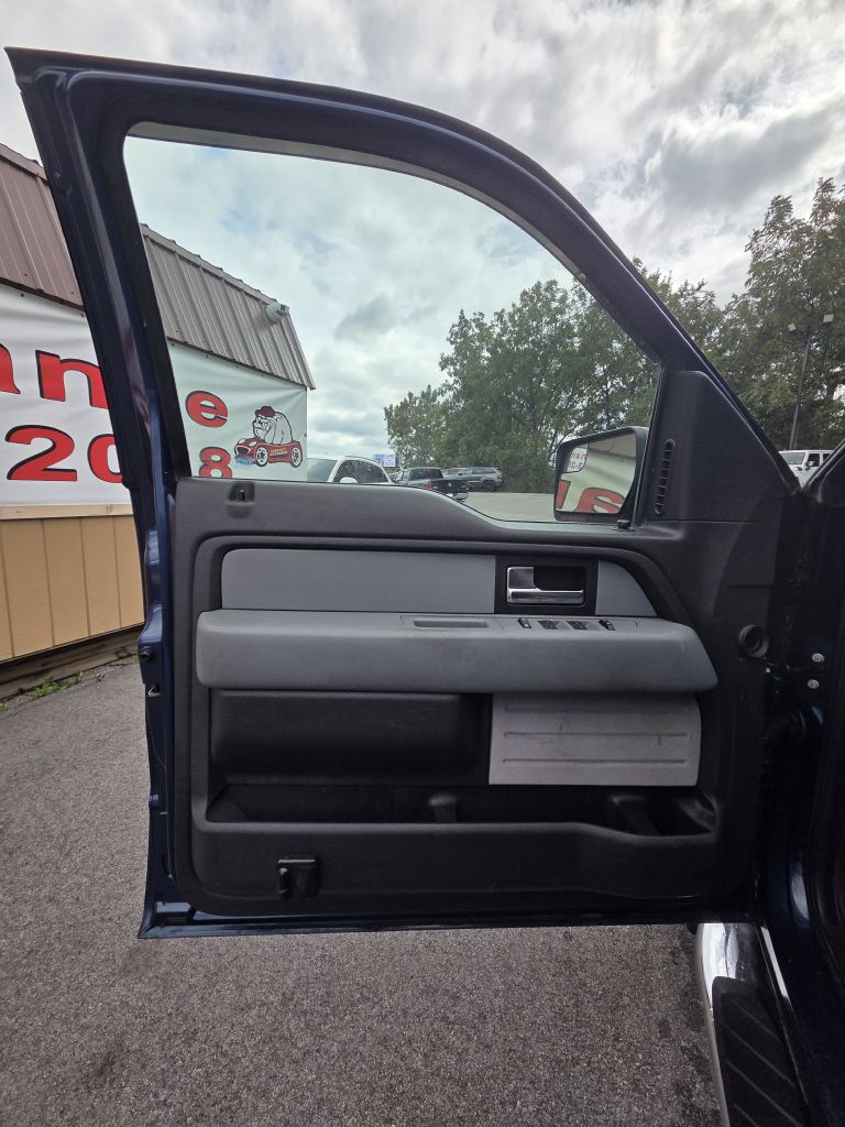 Photo 8 of this FORD F150
