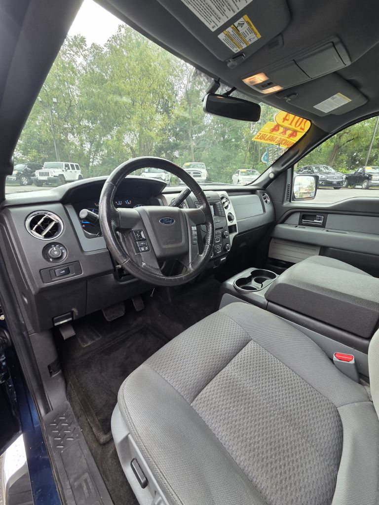 Photo 9 of this FORD F150