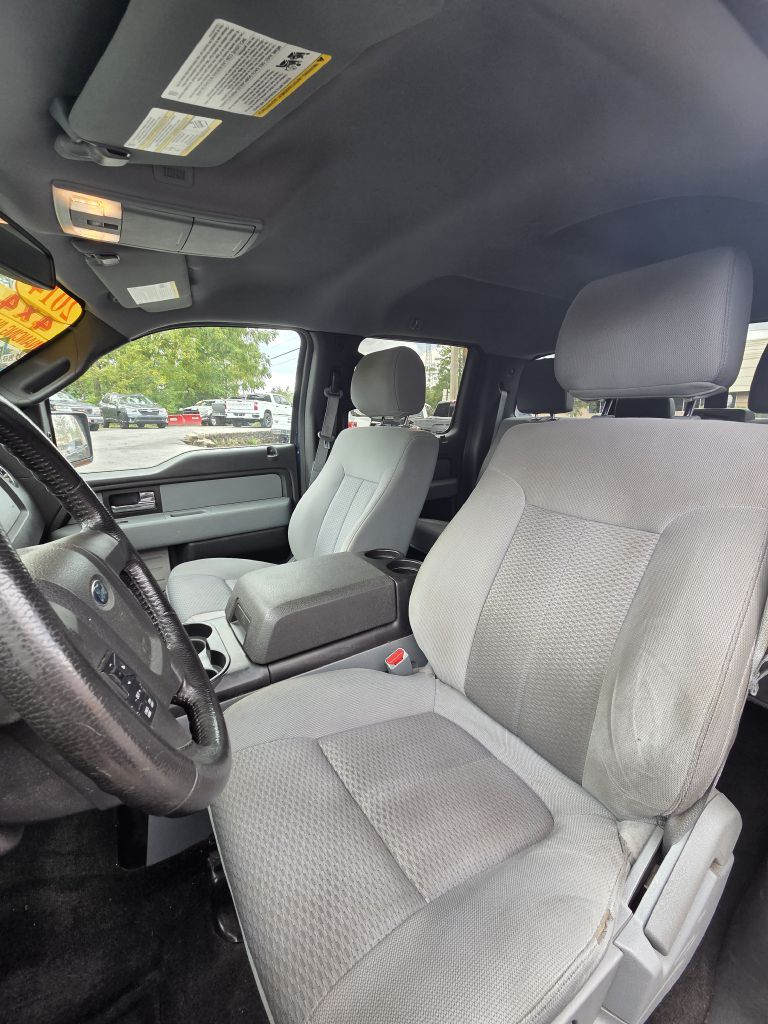 Photo 11 of this FORD F150