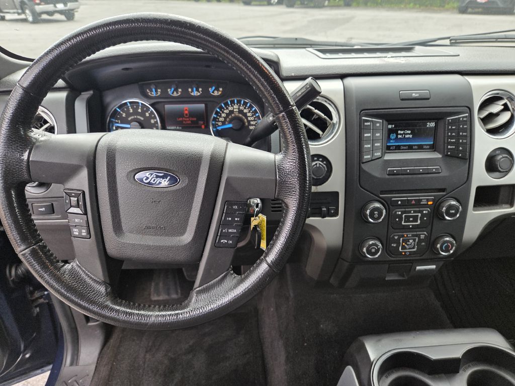 Photo 23 of this FORD F150