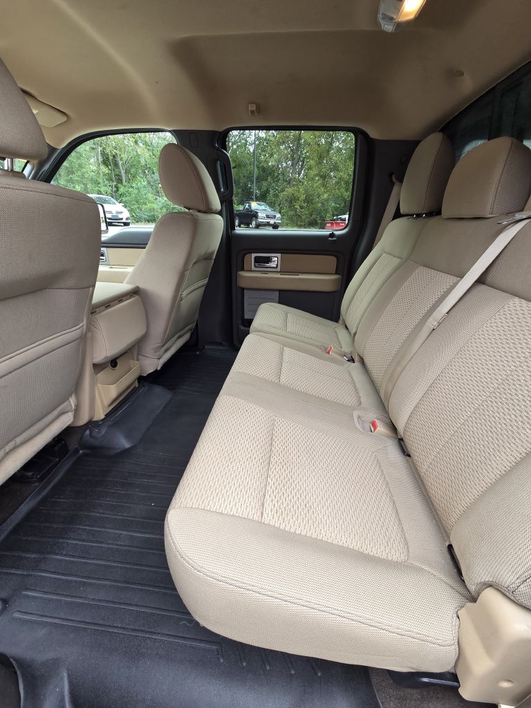 Photo 16 of this FORD F150