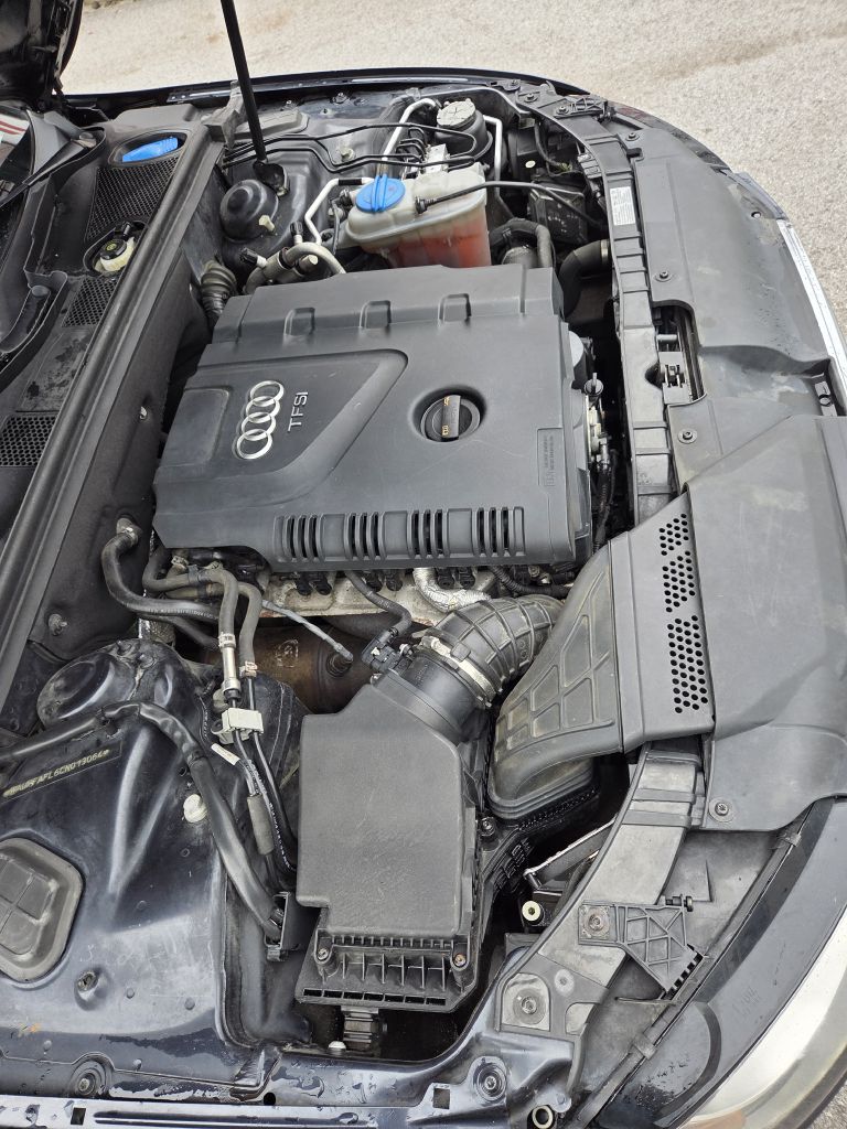 Photo 25 of this AUDI A4
