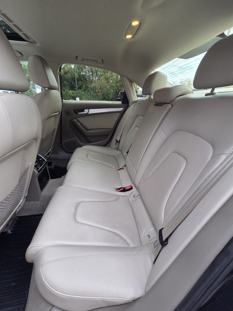 Photo 15 of this AUDI A4