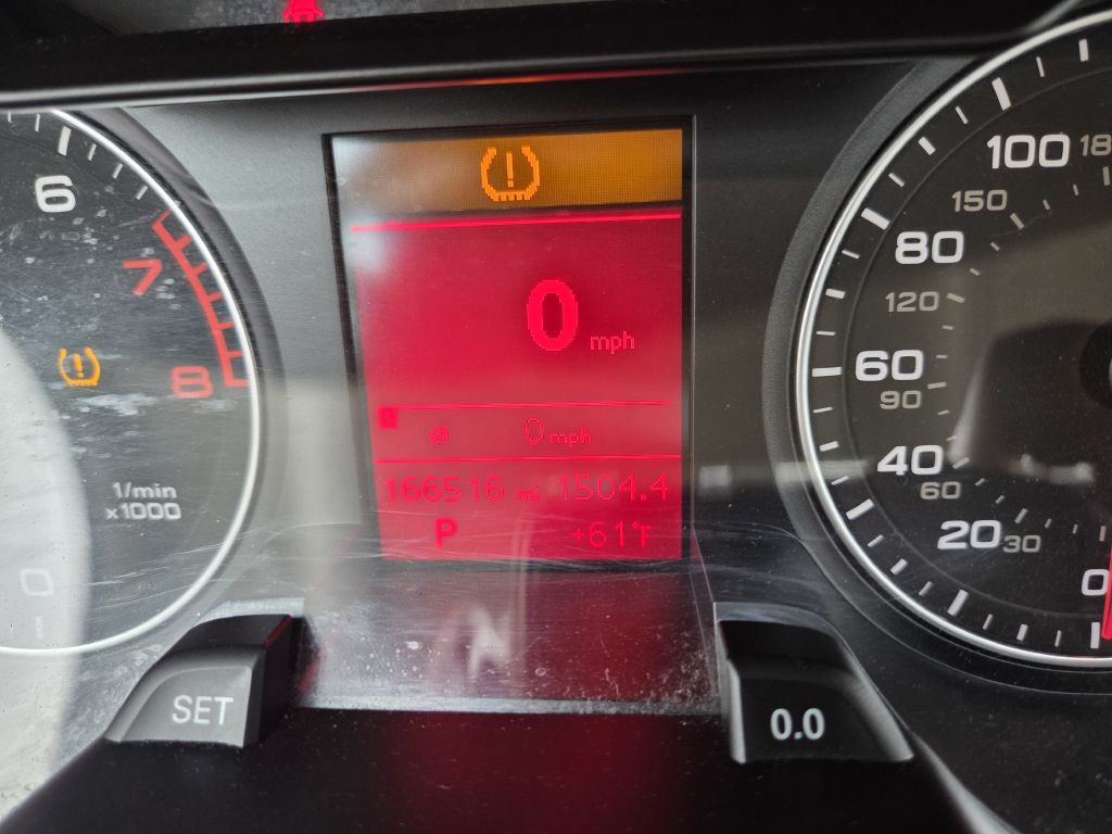 Photo 24 of this AUDI A4