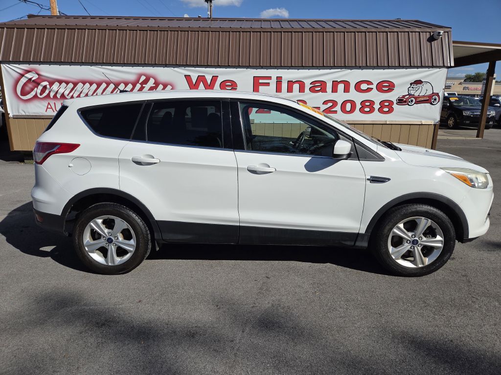 Photo 3 of this FORD ESCAPE
