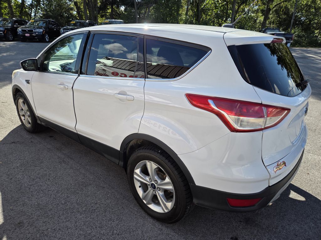 Photo 5 of this FORD ESCAPE
