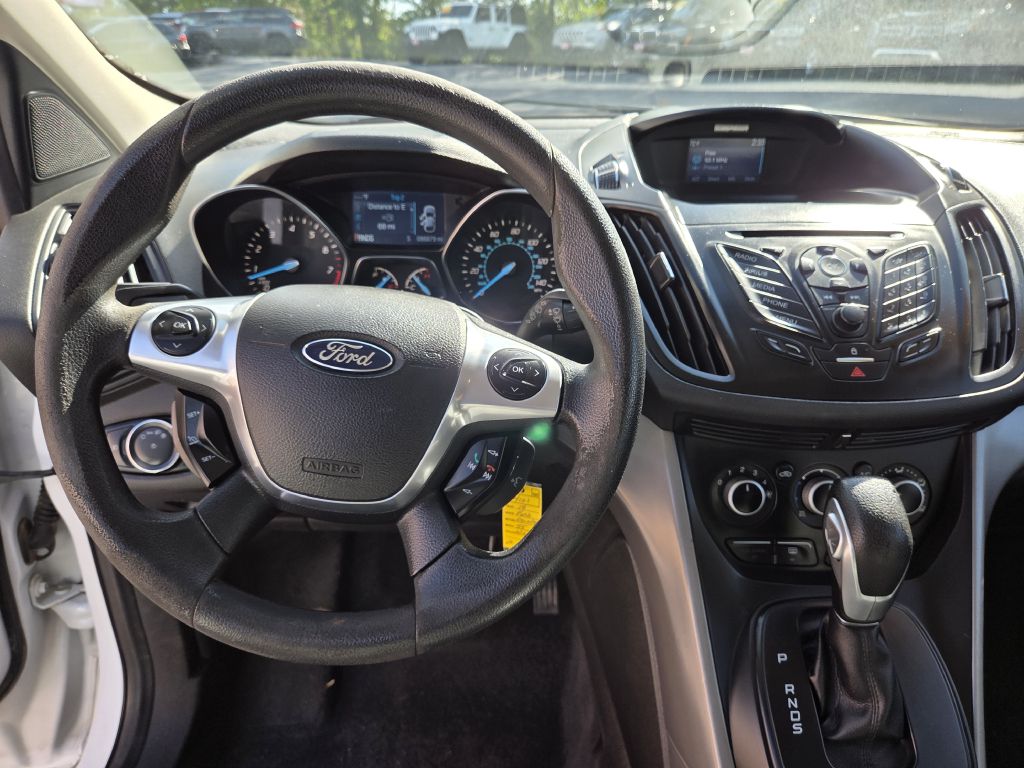 Photo 23 of this FORD ESCAPE