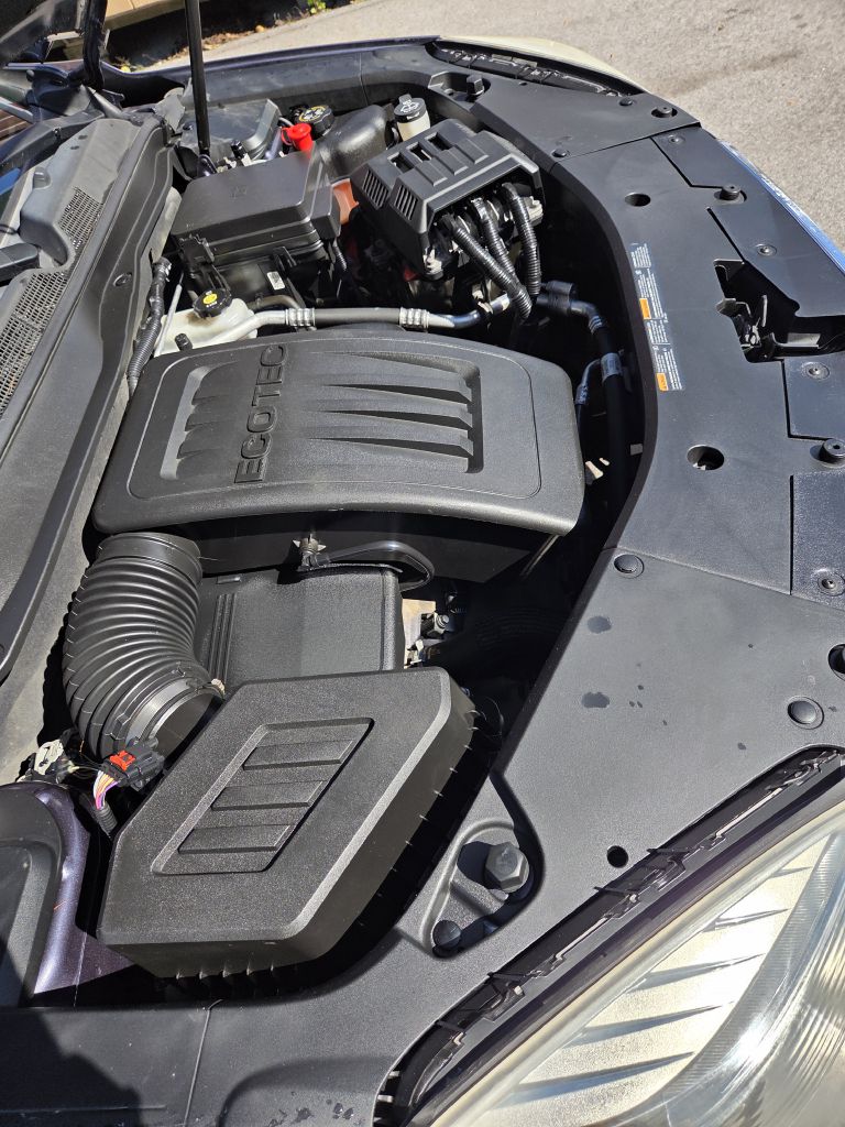 Photo 25 of this CHEVROLET EQUINOX