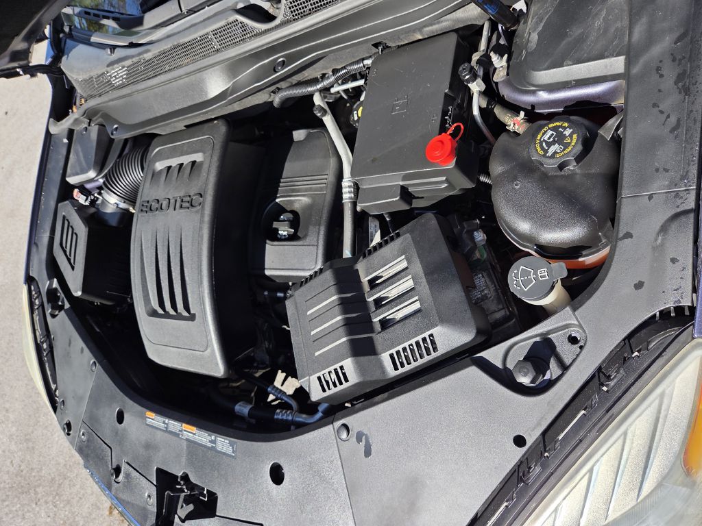 Photo 27 of this CHEVROLET EQUINOX
