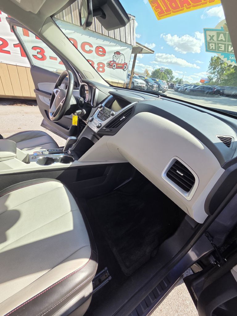 Photo 20 of this CHEVROLET EQUINOX