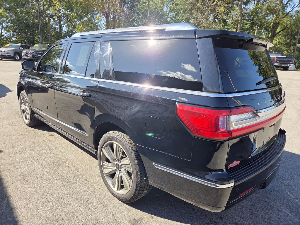 Photo 4 of this LINCOLN NAVIGATOR