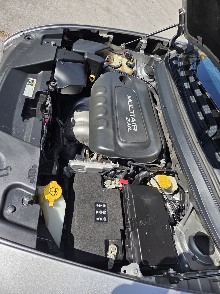 Photo 28 of this JEEP CHEROKEE