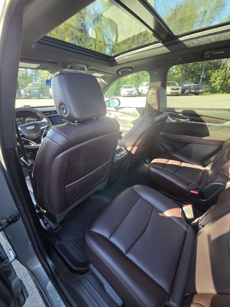 Photo 15 of this CADILLAC XT6