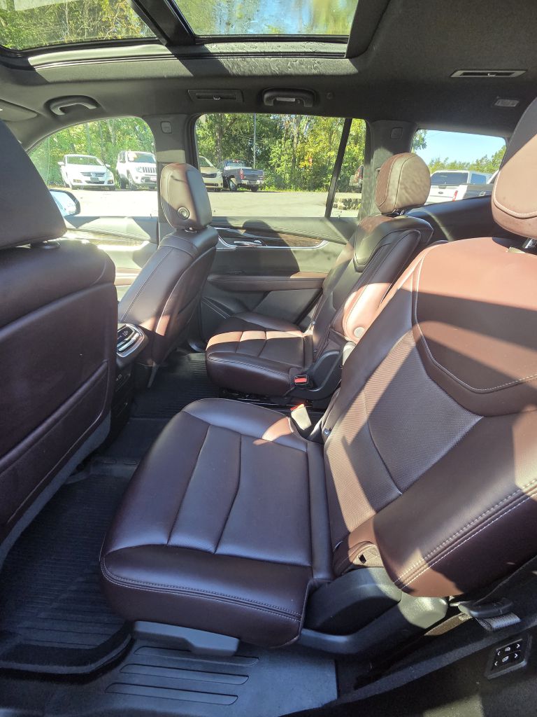 Photo 16 of this CADILLAC XT6