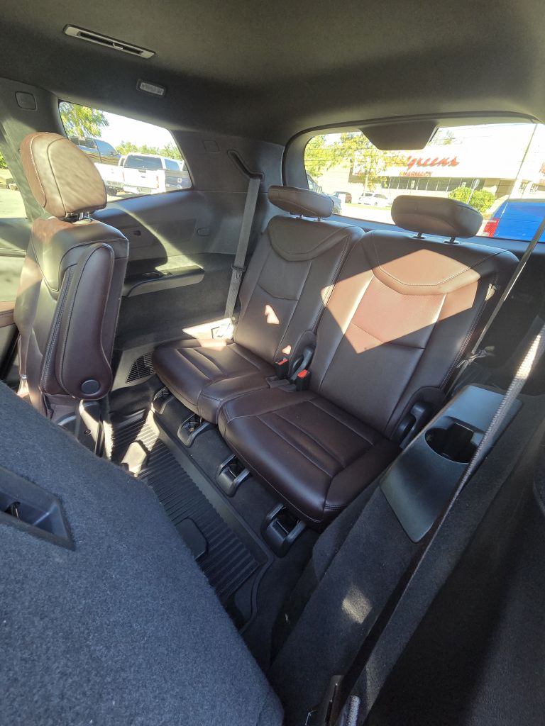 Photo 17 of this CADILLAC XT6