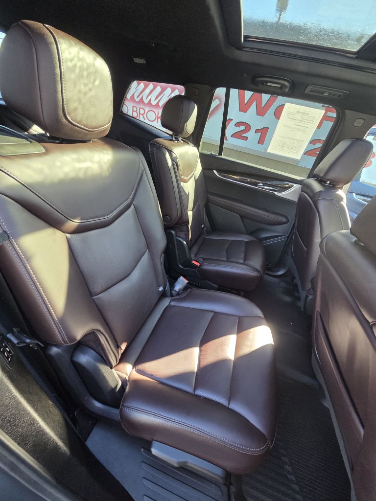 Photo 18 of this CADILLAC XT6