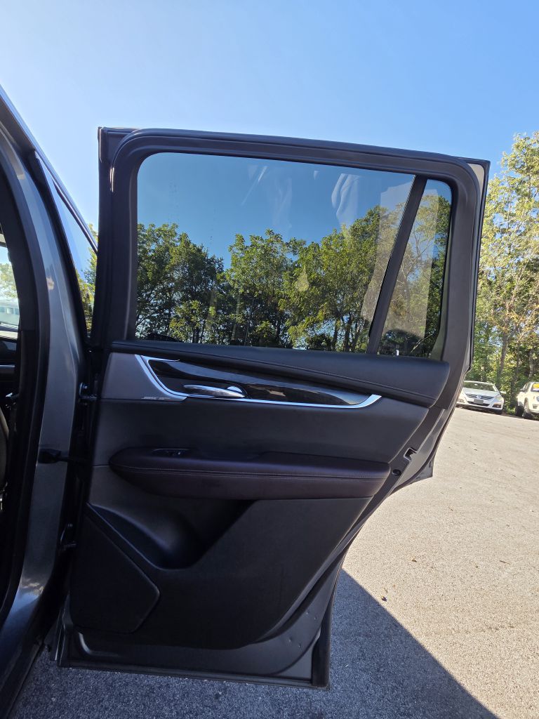 Photo 20 of this CADILLAC XT6