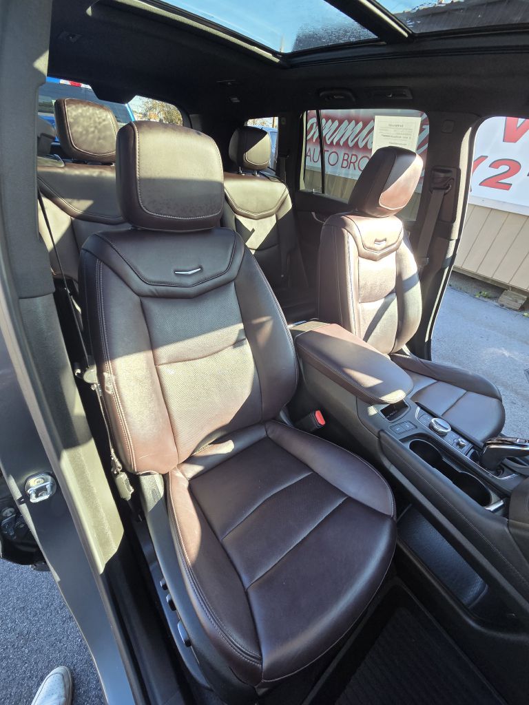 Photo 23 of this CADILLAC XT6