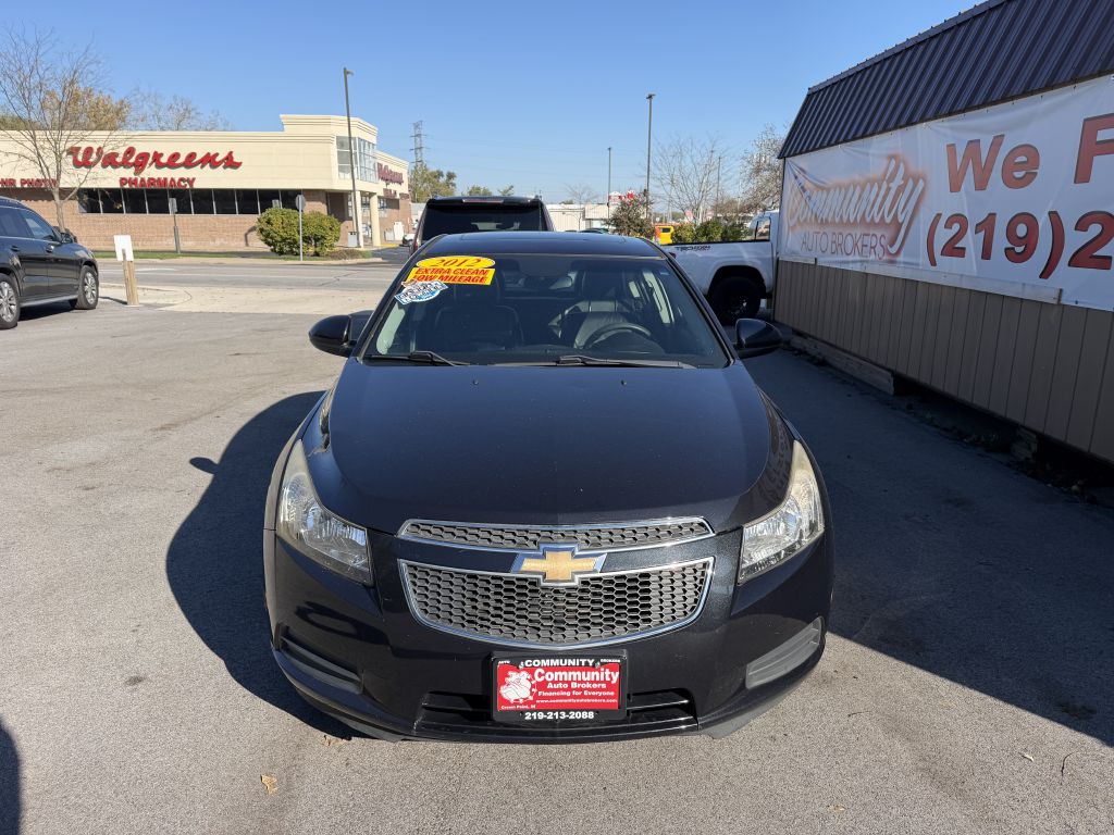 Photo 3 of this CHEVROLET CRUZE