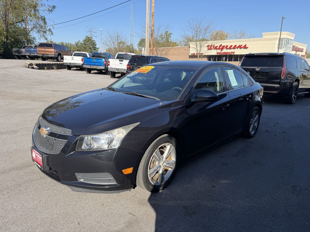 Photo 4 of this CHEVROLET CRUZE