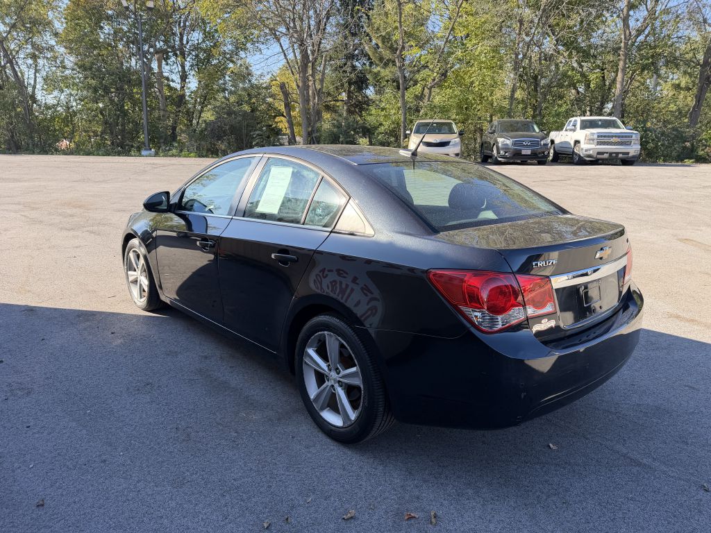 Photo 5 of this CHEVROLET CRUZE