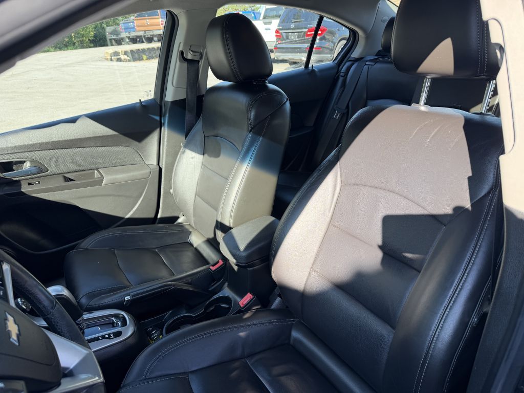 Photo 12 of this CHEVROLET CRUZE