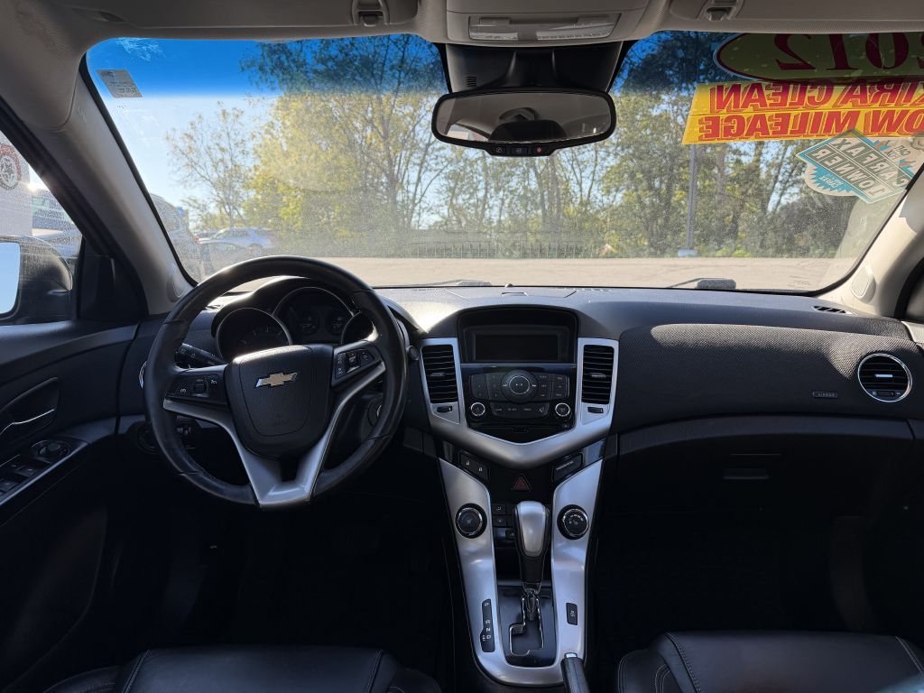 Photo 23 of this CHEVROLET CRUZE