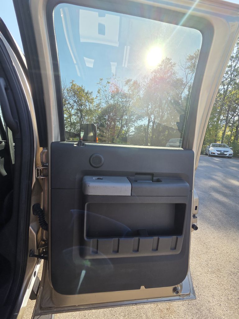 Photo 14 of this FORD F250