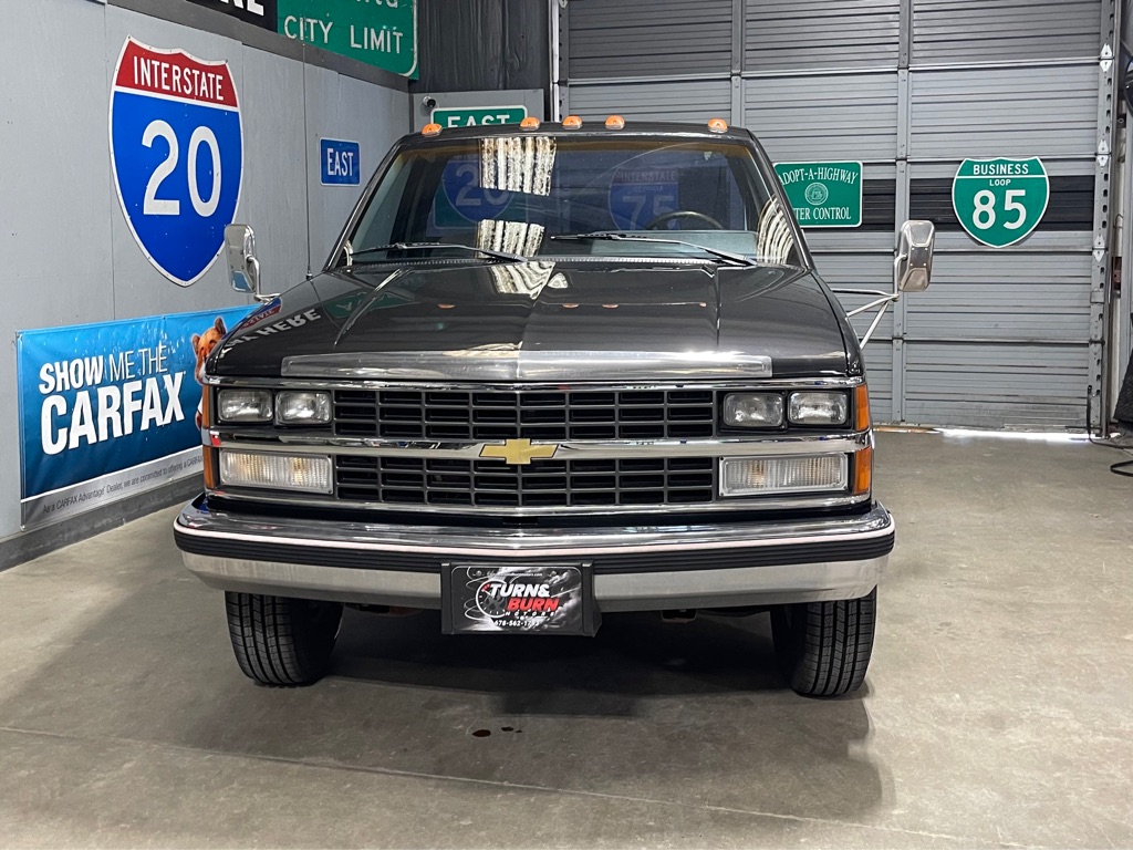Photo 2 of this CHEVROLET C/K 3500 SERIES