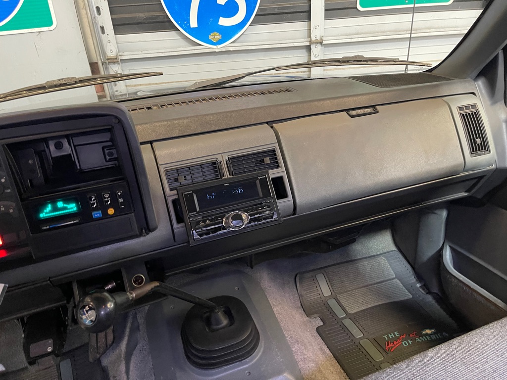 Photo 12 of this CHEVROLET C/K 3500 SERIES