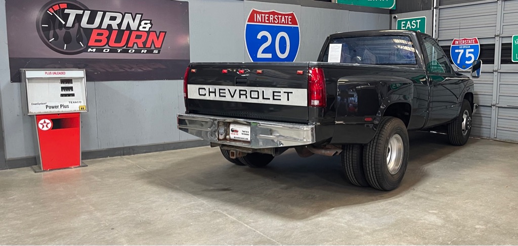 Photo 4 of this CHEVROLET C/K 3500 SERIES