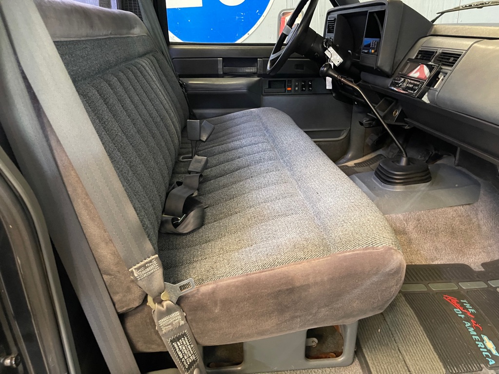 Photo 16 of this CHEVROLET C/K 3500 SERIES