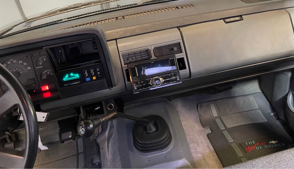 Photo 14 of this CHEVROLET C/K 3500 SERIES