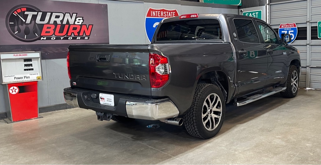 Photo 4 of this TOYOTA TUNDRA