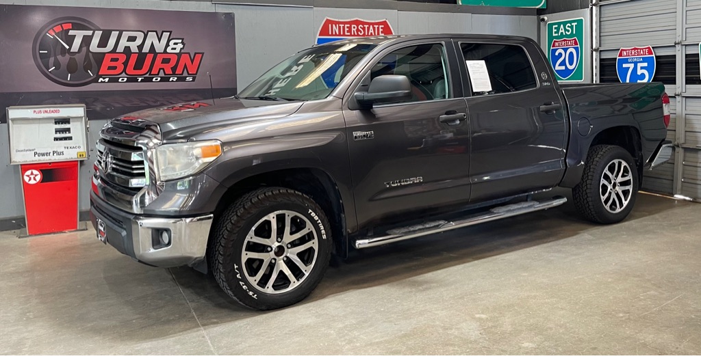 Photo 3 of this TOYOTA TUNDRA
