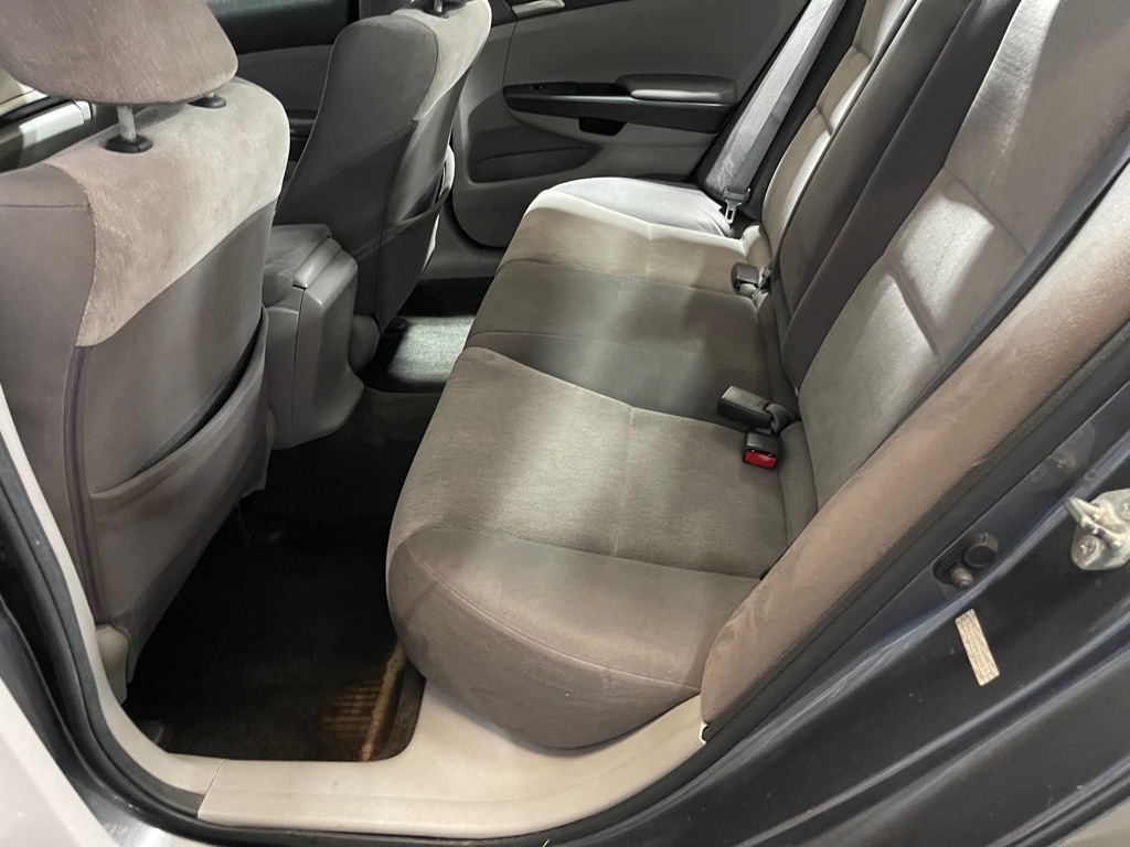 Photo 18 of this HONDA ACCORD