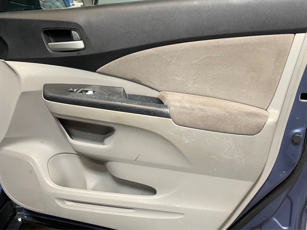 Photo 15 of this HONDA CR-V