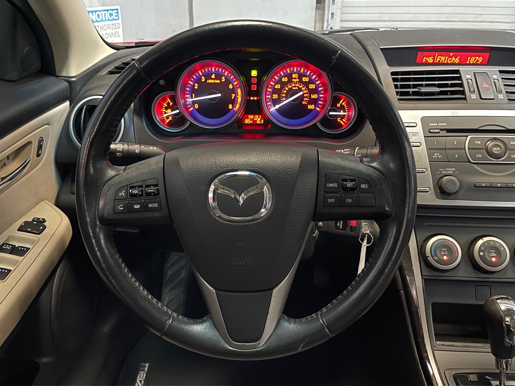 Photo 10 of this MAZDA MAZDA6