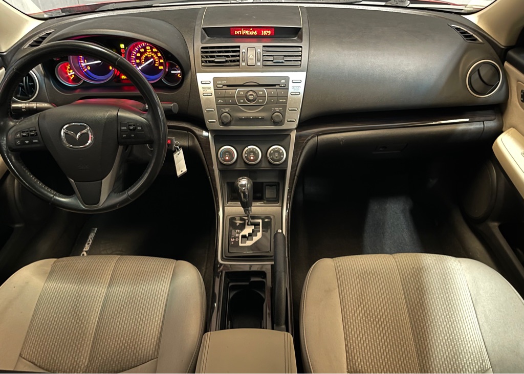 Photo 13 of this MAZDA MAZDA6