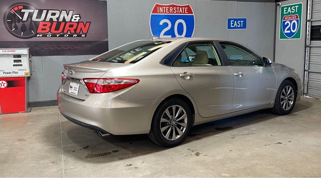 Photo 5 of this TOYOTA CAMRY