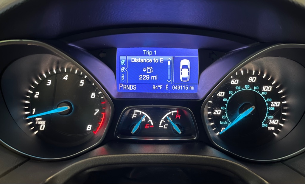 Photo 11 of this FORD FOCUS