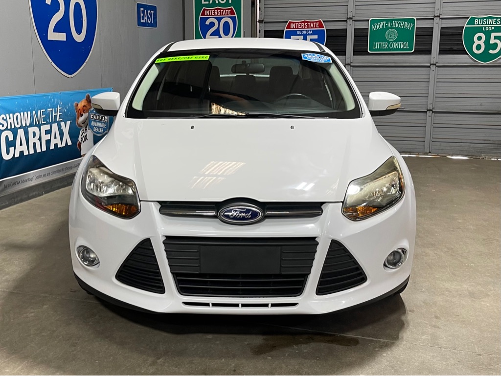 Photo 2 of this FORD FOCUS