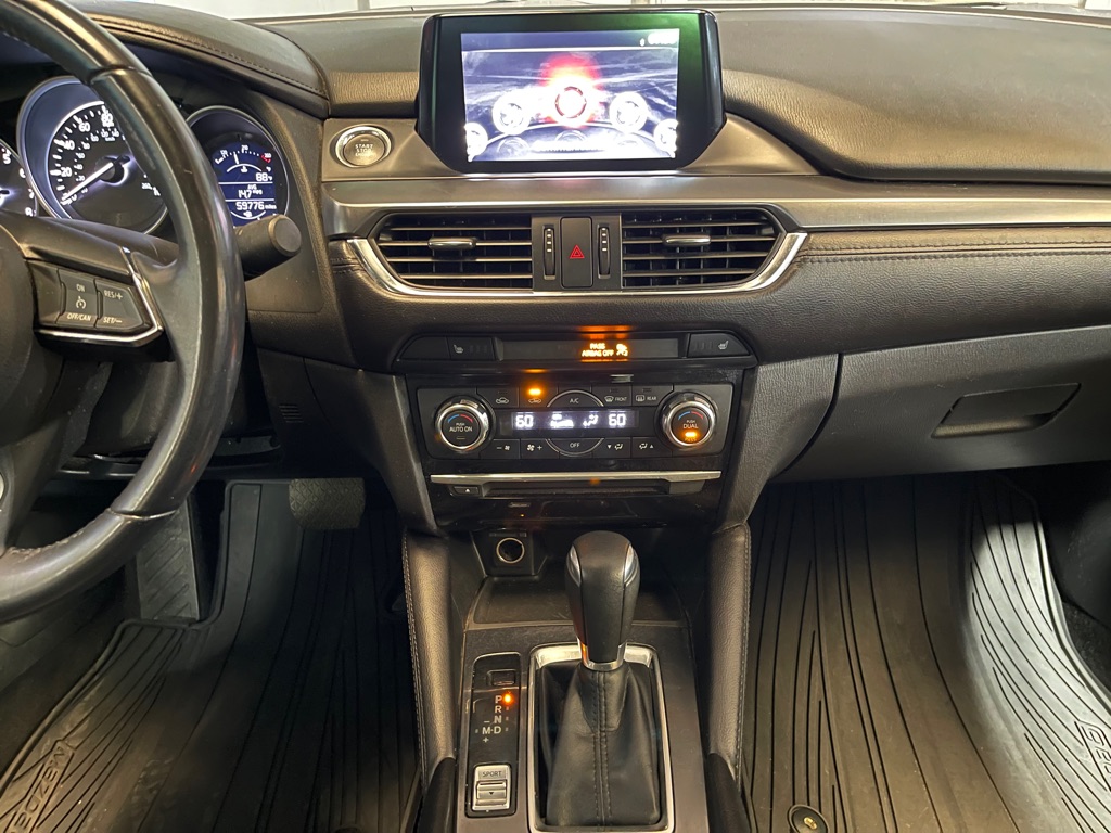 Photo 13 of this MAZDA MAZDA6